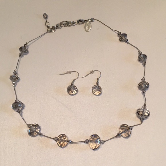 White House Black Market Jewelry - WHBM Jewel Necklace w/ Dressbarn Earrings